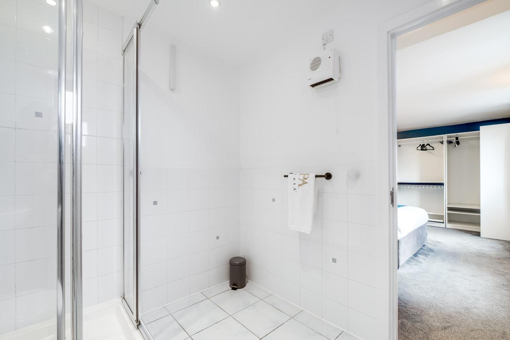 Pluxa Globe - Spacious Apartment In Jq With Parking برمنغهام المظهر الخارجي الصورة