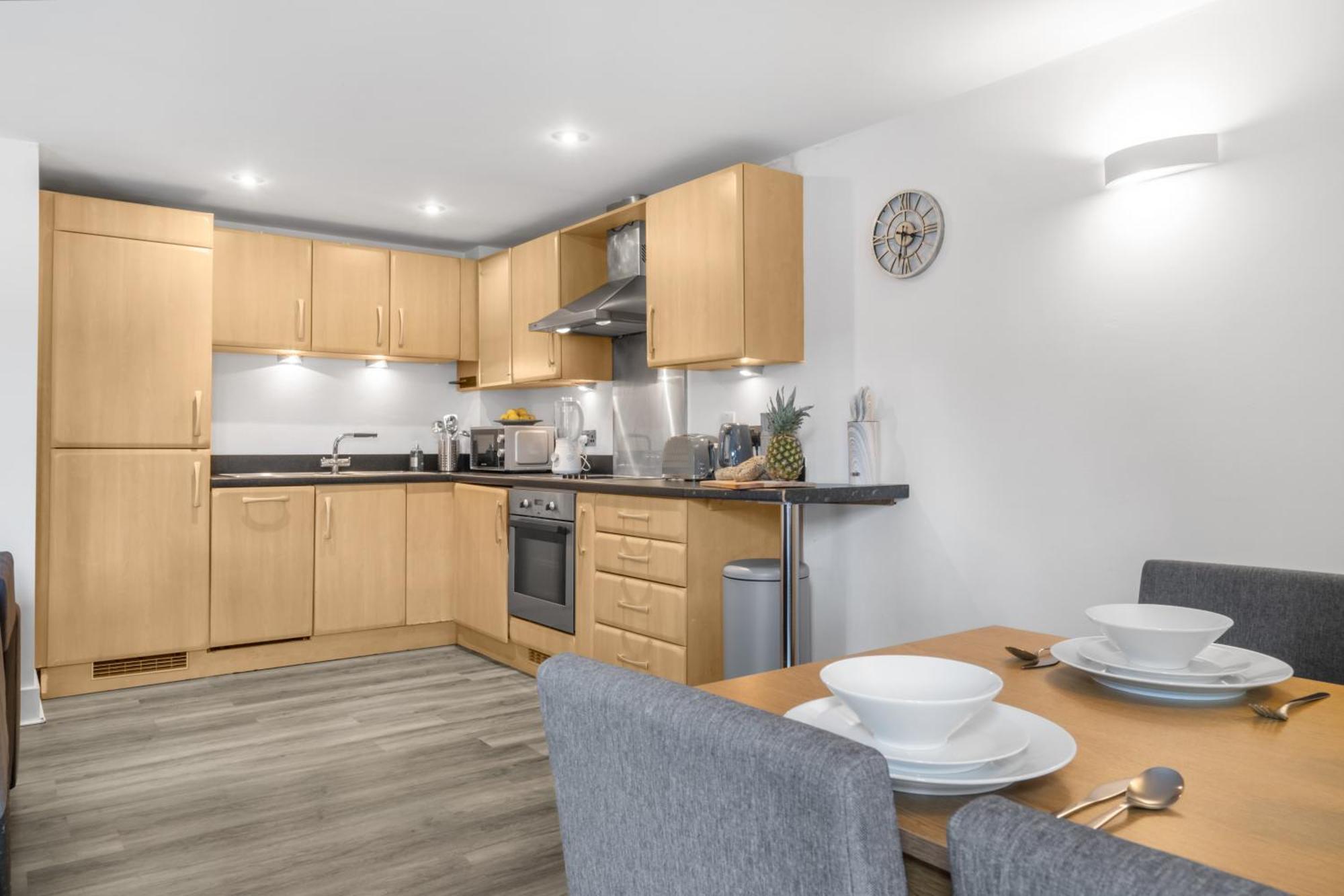 Pluxa Globe - Spacious Apartment In Jq With Parking برمنغهام المظهر الخارجي الصورة